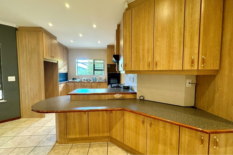 To Let 1 Bedroom Property for Rent in Welgemoed Western Cape